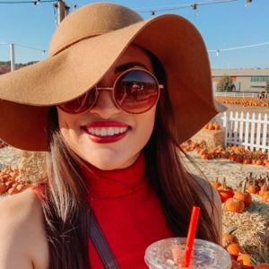 Meet your Posher, Cindy